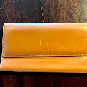 BOSCA woman’s tri-fold wallet